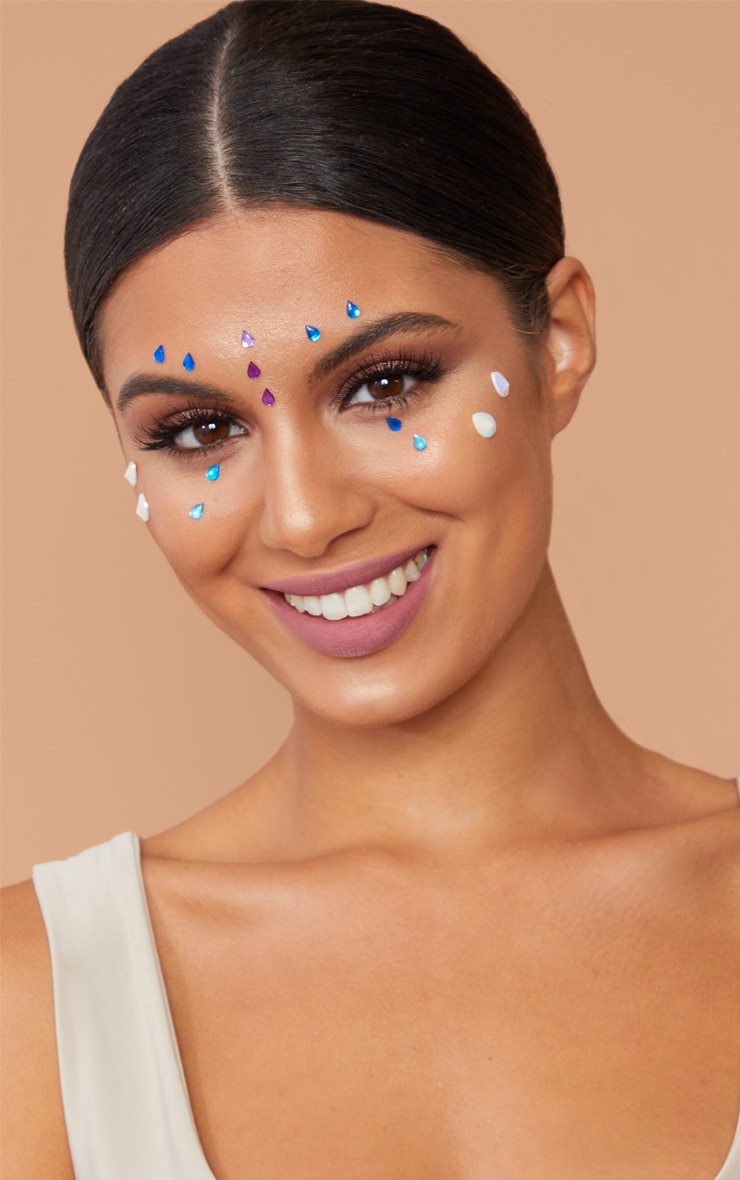 PRETTYLITTLETHING Tear Drop Face Jewels PrettyLittleThing IL