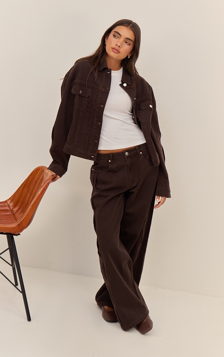 Veste en jean chocolat foncé à épaules carrées et plissures image 3