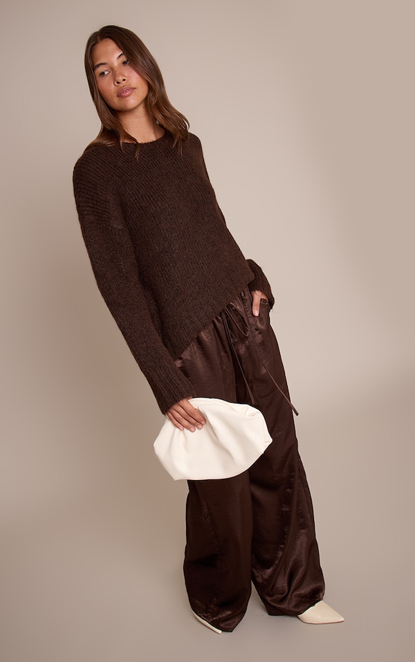 Pantalon ample satiné crêpé chocolat foncé