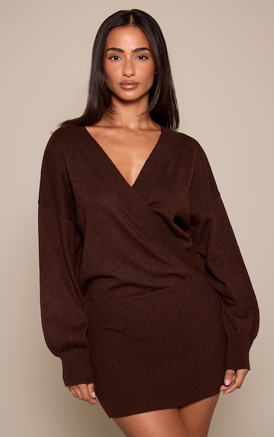 Petite Robe pull ample en maille tricot chocolat à taille côtelée