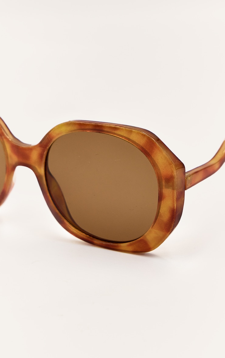 Honey Tortoiseshell Oversized Angled Sunglasses image 4