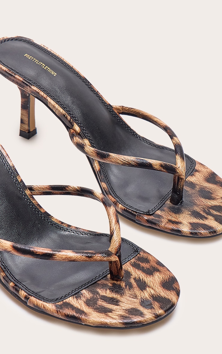 Leopard Print PU Round Toe Thong Mid Heeled Mules image 3