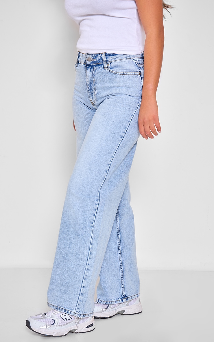 Light Blue Wash Embroidered Bow Pocket Detail Straight Leg Jeans image 2