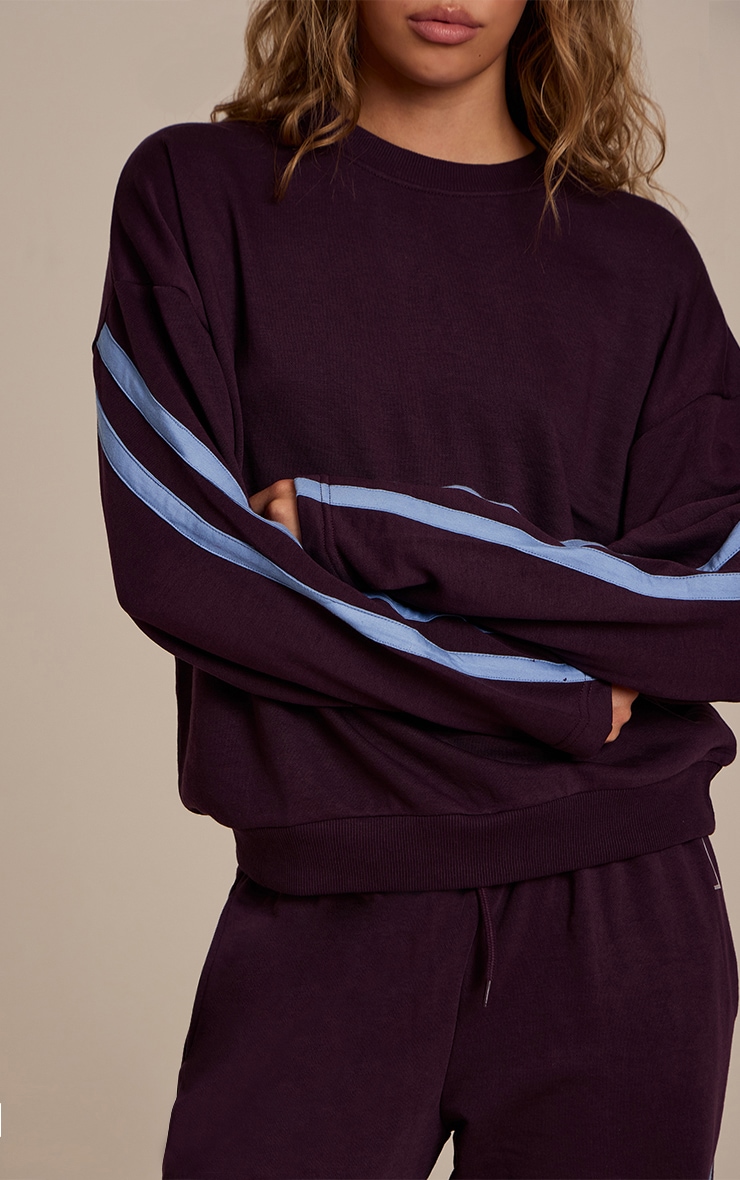 Sweat oversize violet à rayures contrastées image 4