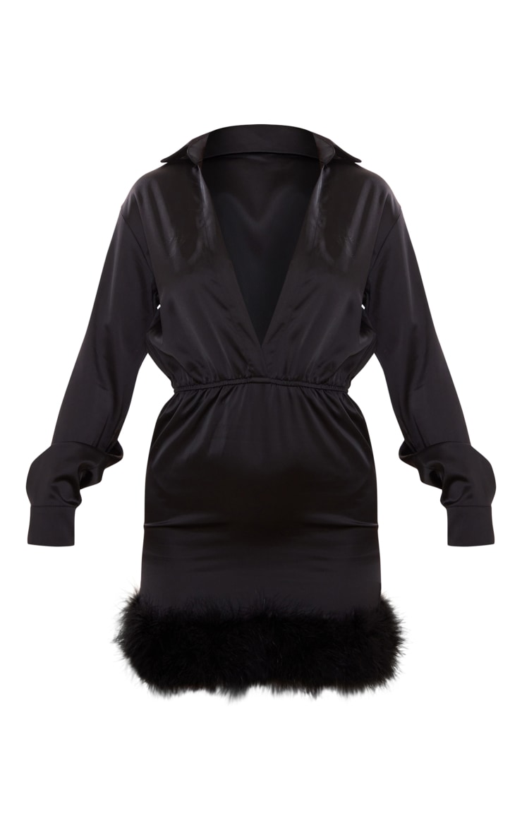 Robe chemise satinée noire à ourlet en plumes image 5