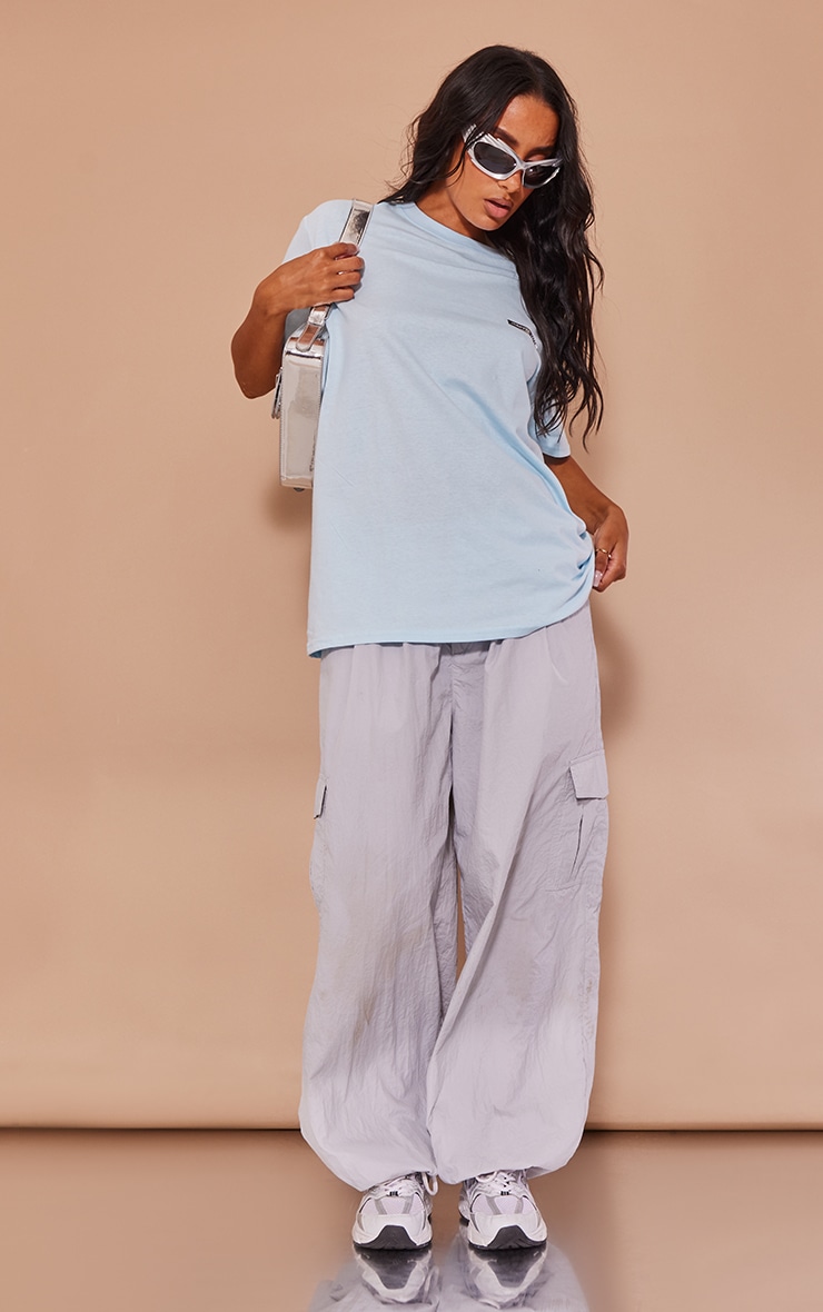 PRETTYLITTLETHING Steel Blue Chrome Printed T Shirt image 3