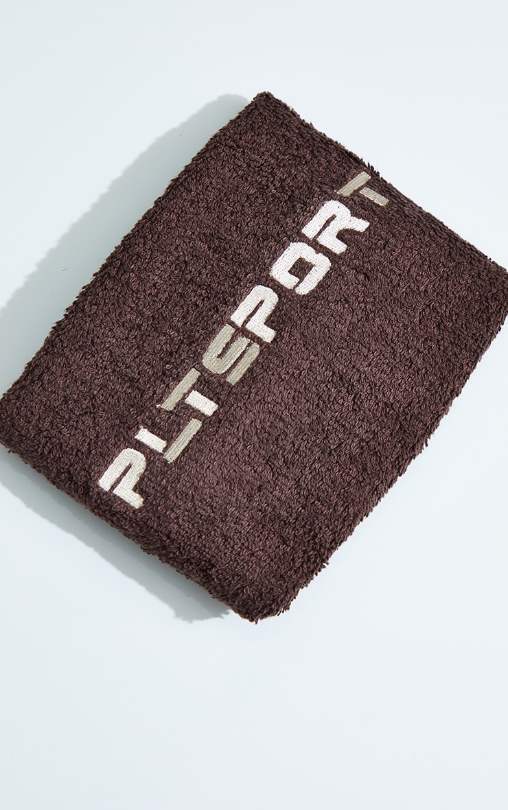 PRETTYLITTLETHING Chocolate Sport Gym Towel image 1