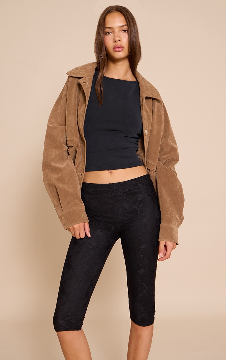 Pantalon capri en mesh dentelle noir image 4