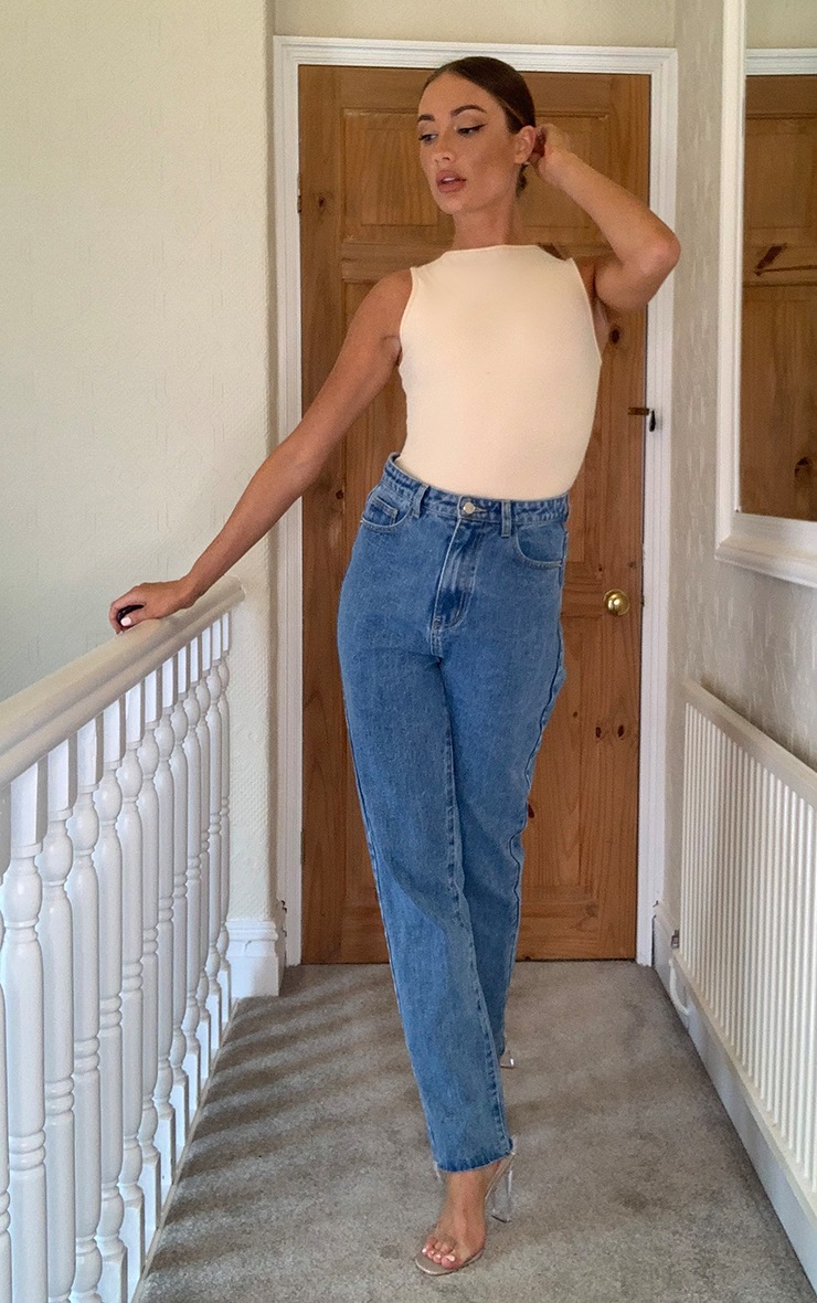 PRETTYLITTLETHING Mid Blue Wash Distressed Hem Jeans
