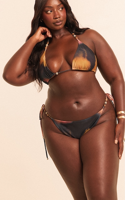 Plus Bas de maillot de bain tanga multicolore imprimé floutté à empiècements perles