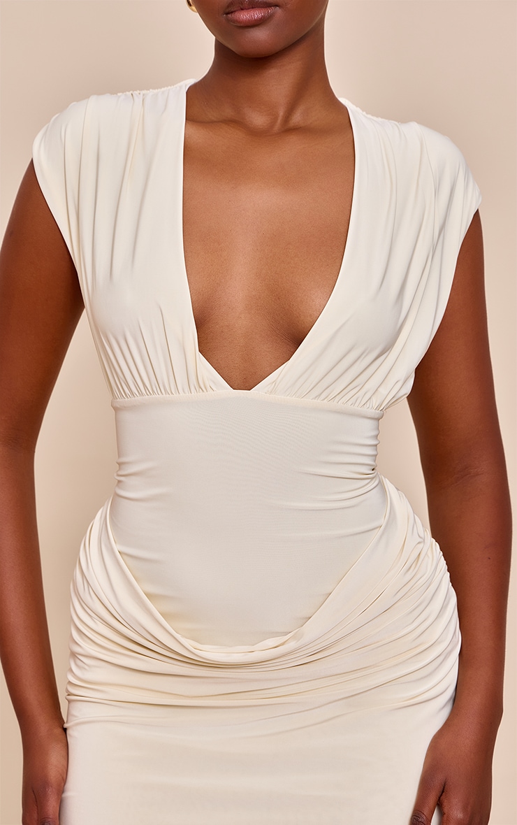 Mini robe douce crème au beurre à col bénitier et partie drapée image 4