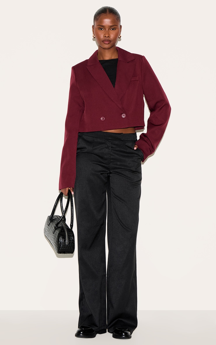 Blazer court tissé bordeaux à épaulettes image 3