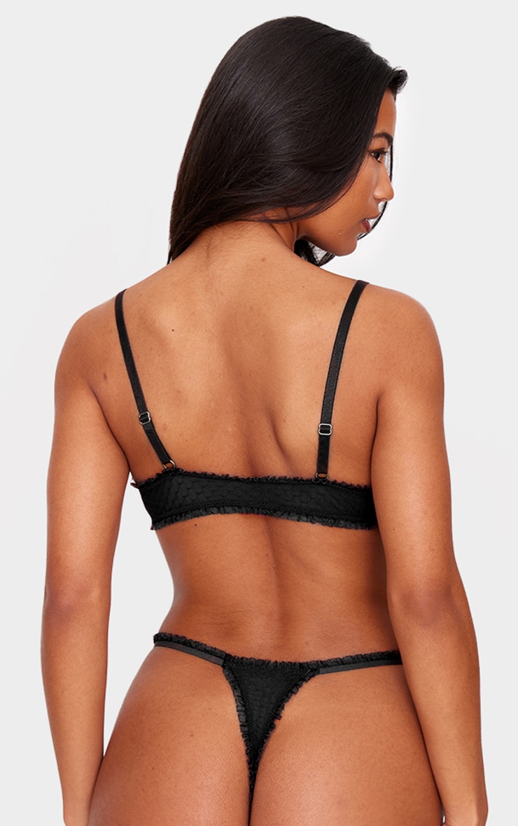 Bralette triangle en mesh texturé noir à bordures volantées image 2