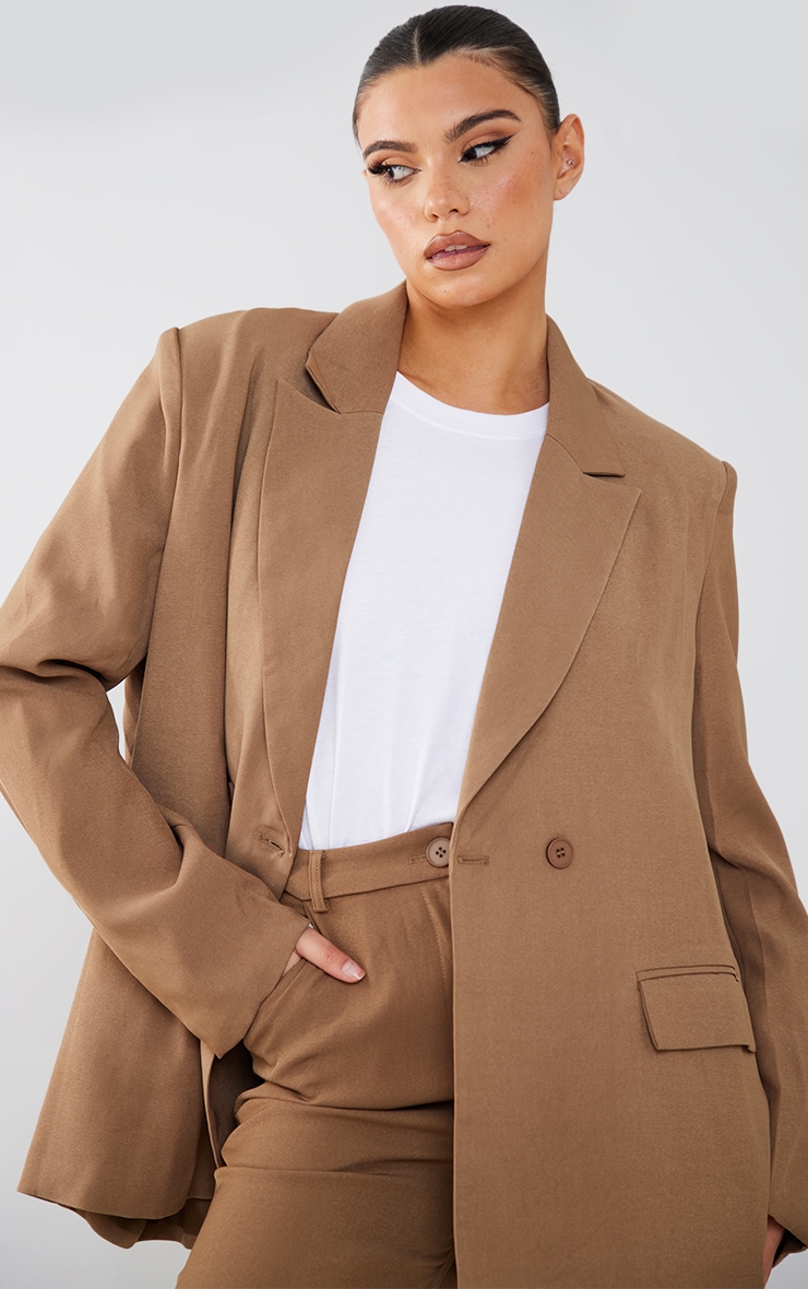 Taupe Woven Extreme Oversized Shoulder Pad Pocket Blazer PrettyLittleThing