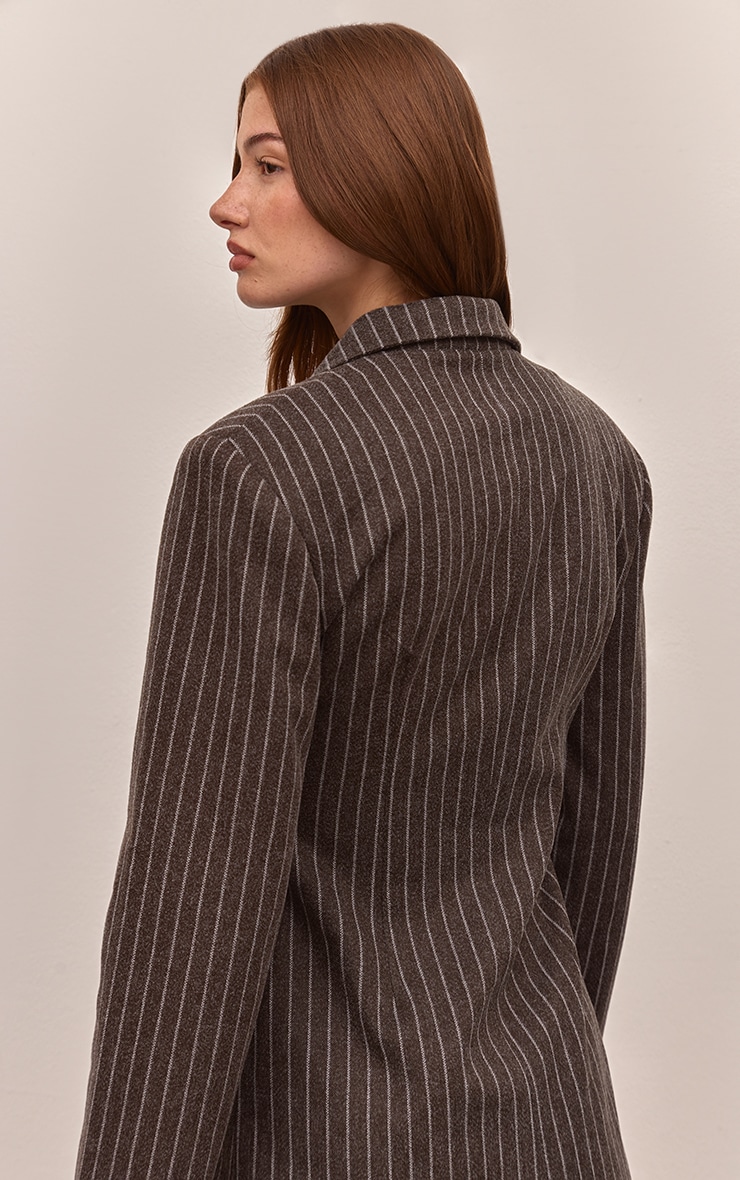 Robe blazer brossée gris anthracite à rayures fines et manches longues image 3