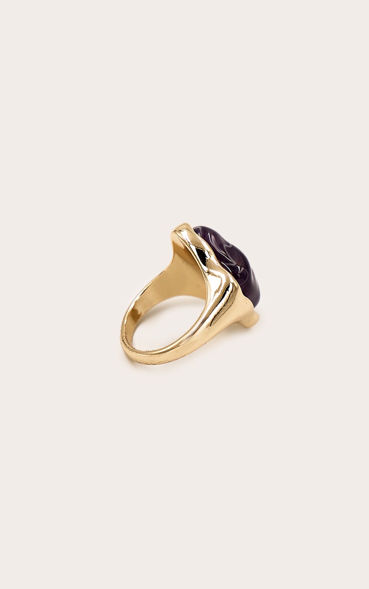 Bague texturée dorée à pierre violette effet marbré image 3