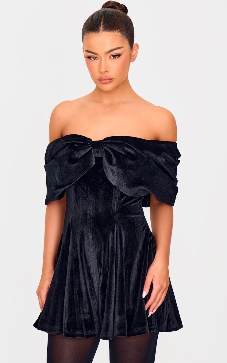 Black Premium Velvet Extreme Bow Detail Romper image 3