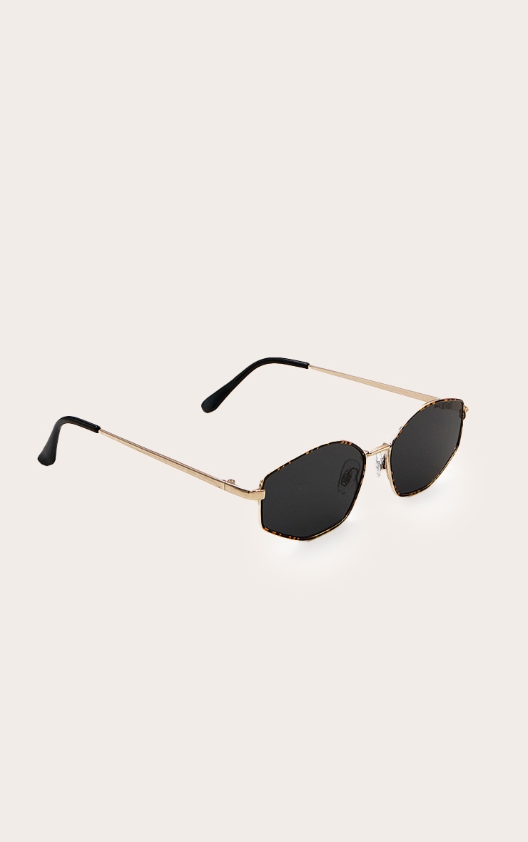 Tortoiseshell Classic Textured Round Sunglasses image 2