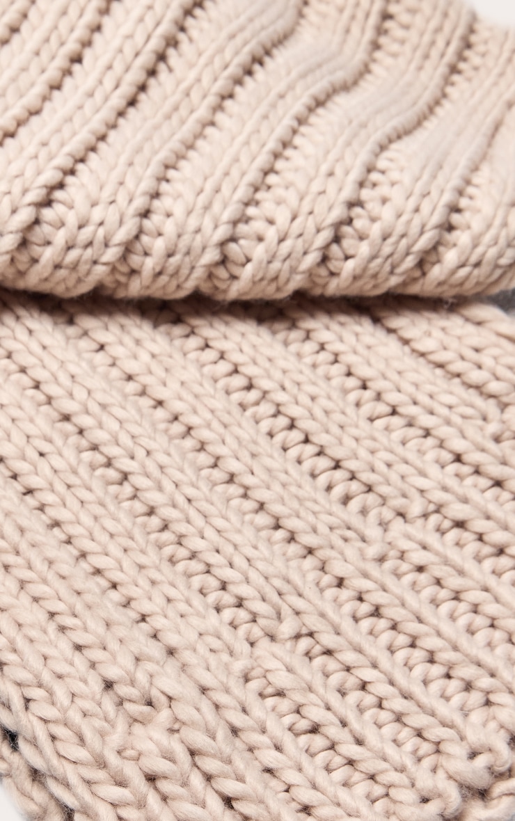 Oatmeal Chunky Cable Knit Scarf image 3