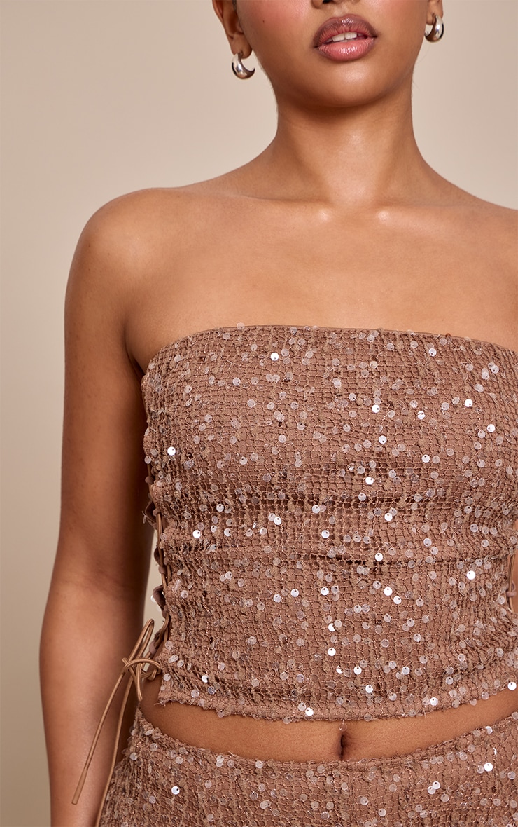 Petite Top bustier texturé chocolat à sequins et découpes sur les côtés image 4