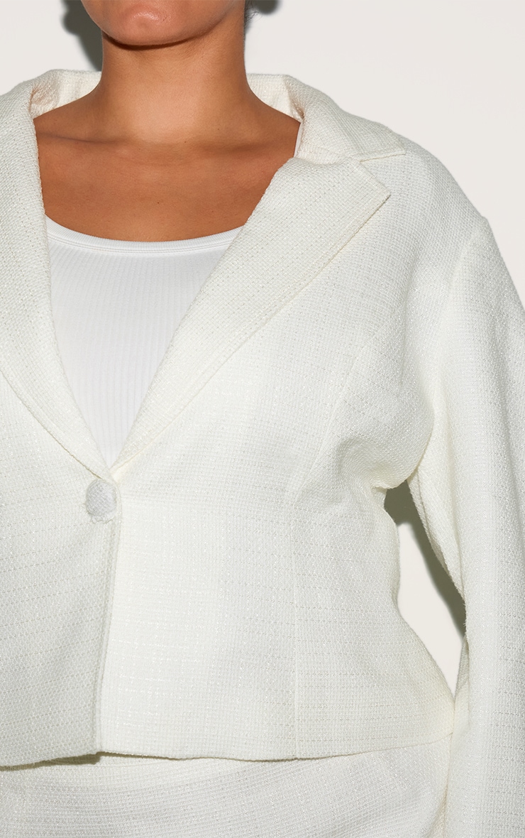 Plus Blazer bouclé crème à taille cintrée image 4