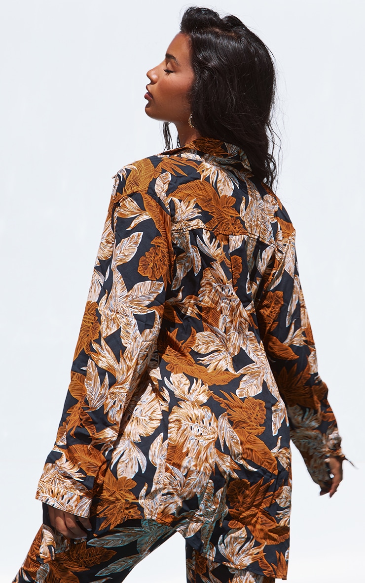 Black Palm Leaf Print Beach Shirt image 2