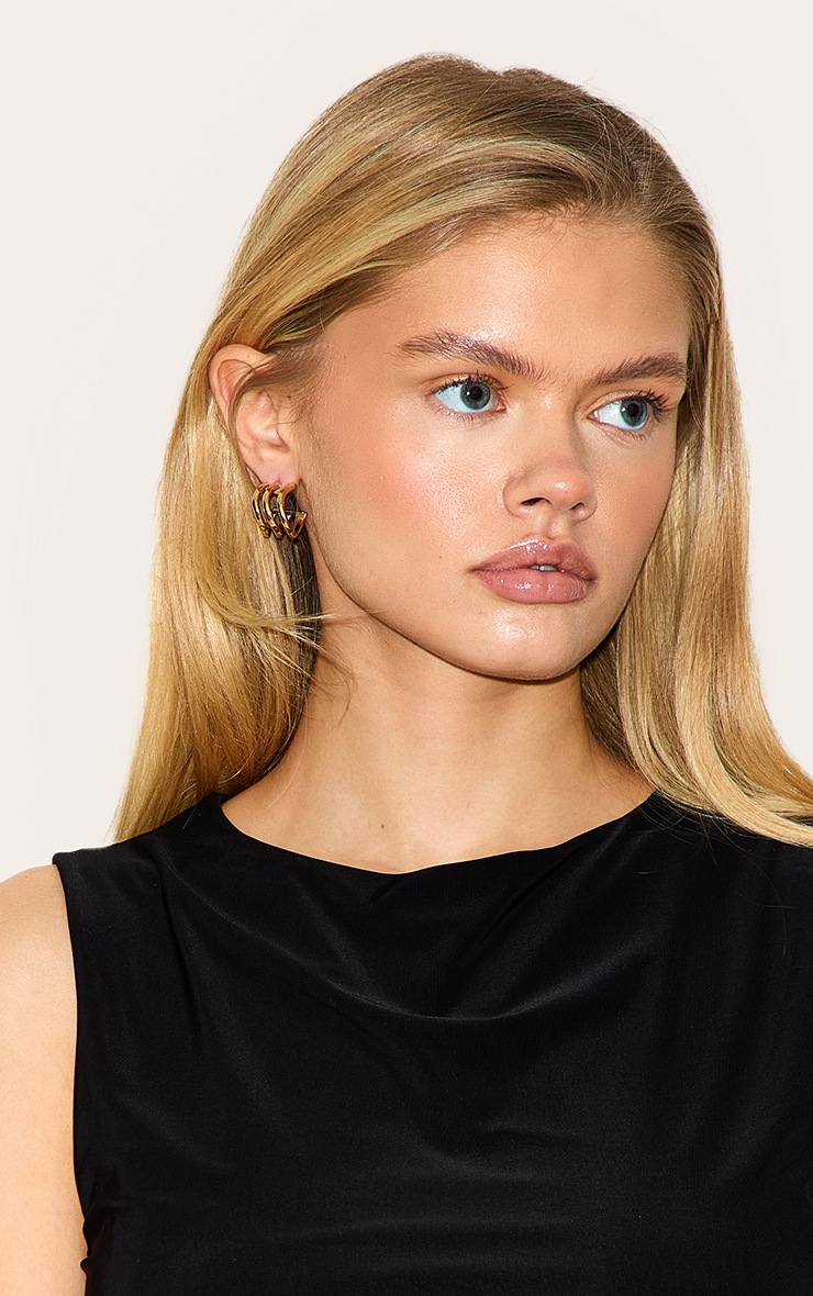 Gold Ridge Wave Hoop Earrings | Accessories | PrettyLittleThing USA