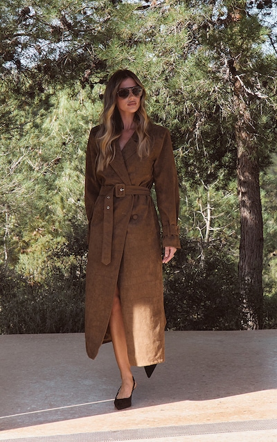 Trench en suédine chocolat effet croco