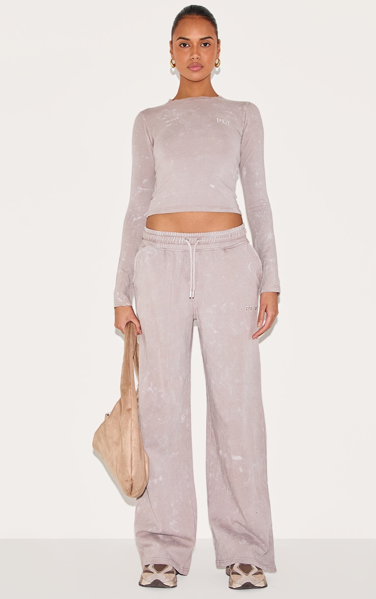 Light Grey Prettylittlething Washed Low Rise Oversized Wide Leg Sweatpants image 2