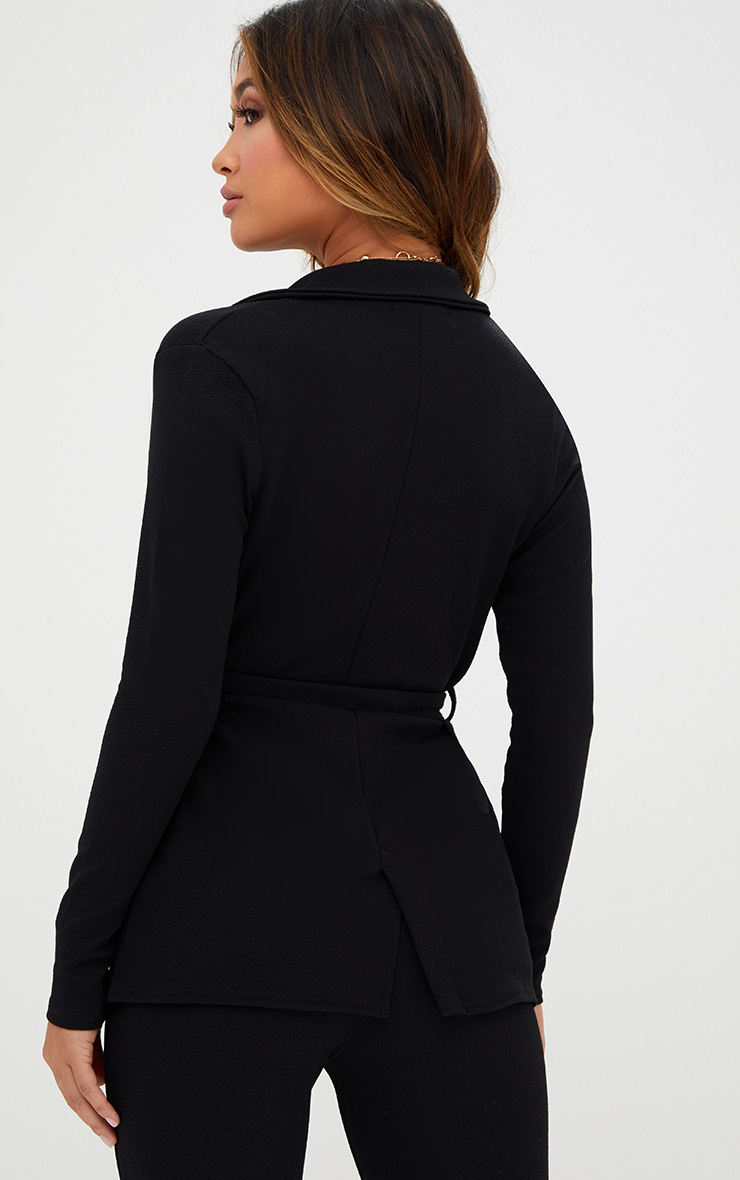 Blazer ?� ceinture noir. Manteaux et vestes | PrettyLittleThing FR