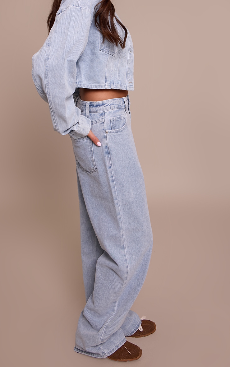 Jean droit bleu clair à taille haute image 2