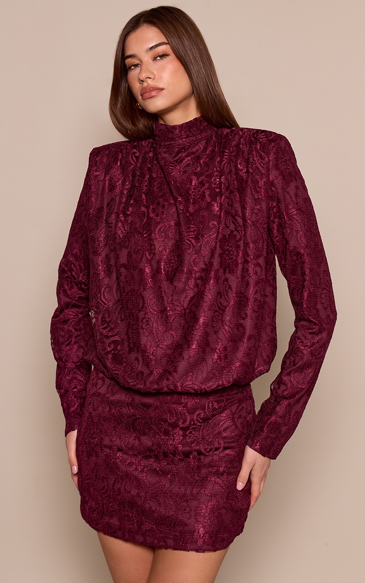 Wine Lace Mid Rise Mini Skirt image 4