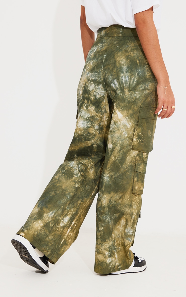 Petite Pantalon cargo large imprimé camouflage vert à poches image 3