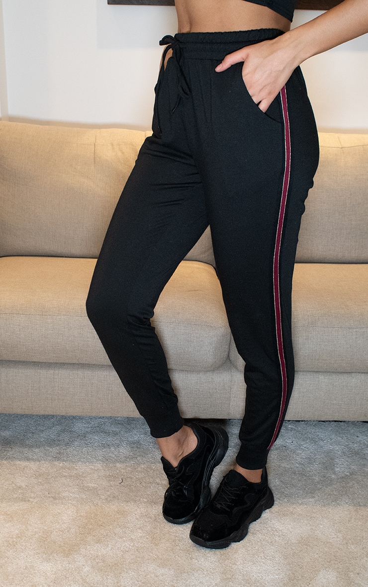 Black Side Stripe Detailed Sweatpants Pants PrettyLittleThing KSA