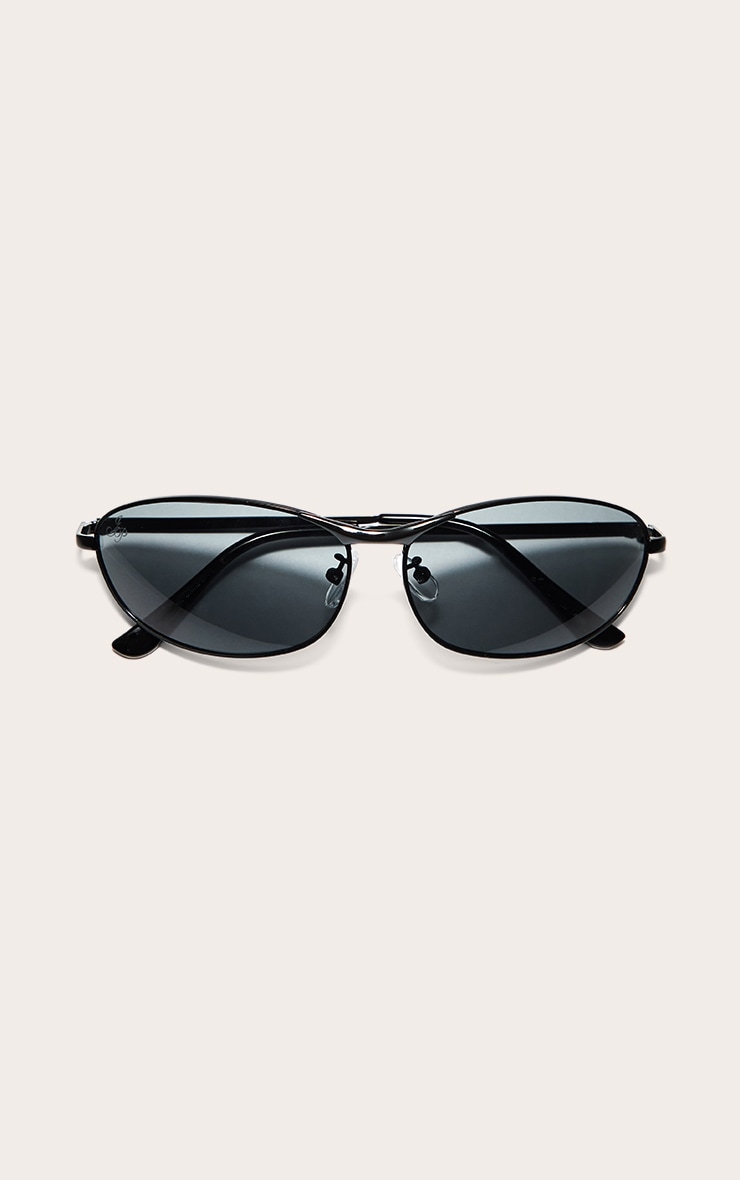 Jeepers Peepers Black Round Skinny Frame Sunglasses image 2