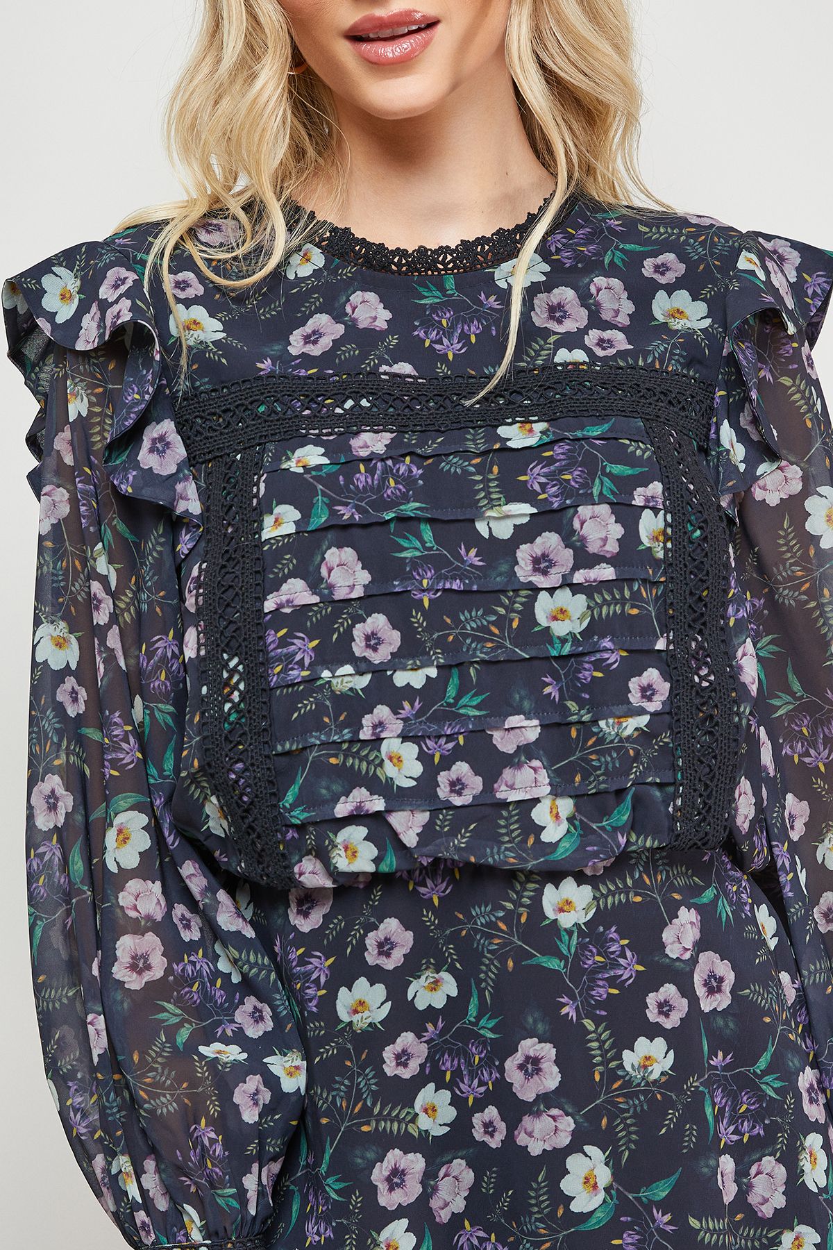 Oasis Printed Lace Trim Pleat Detail Mini Dress Black image 4