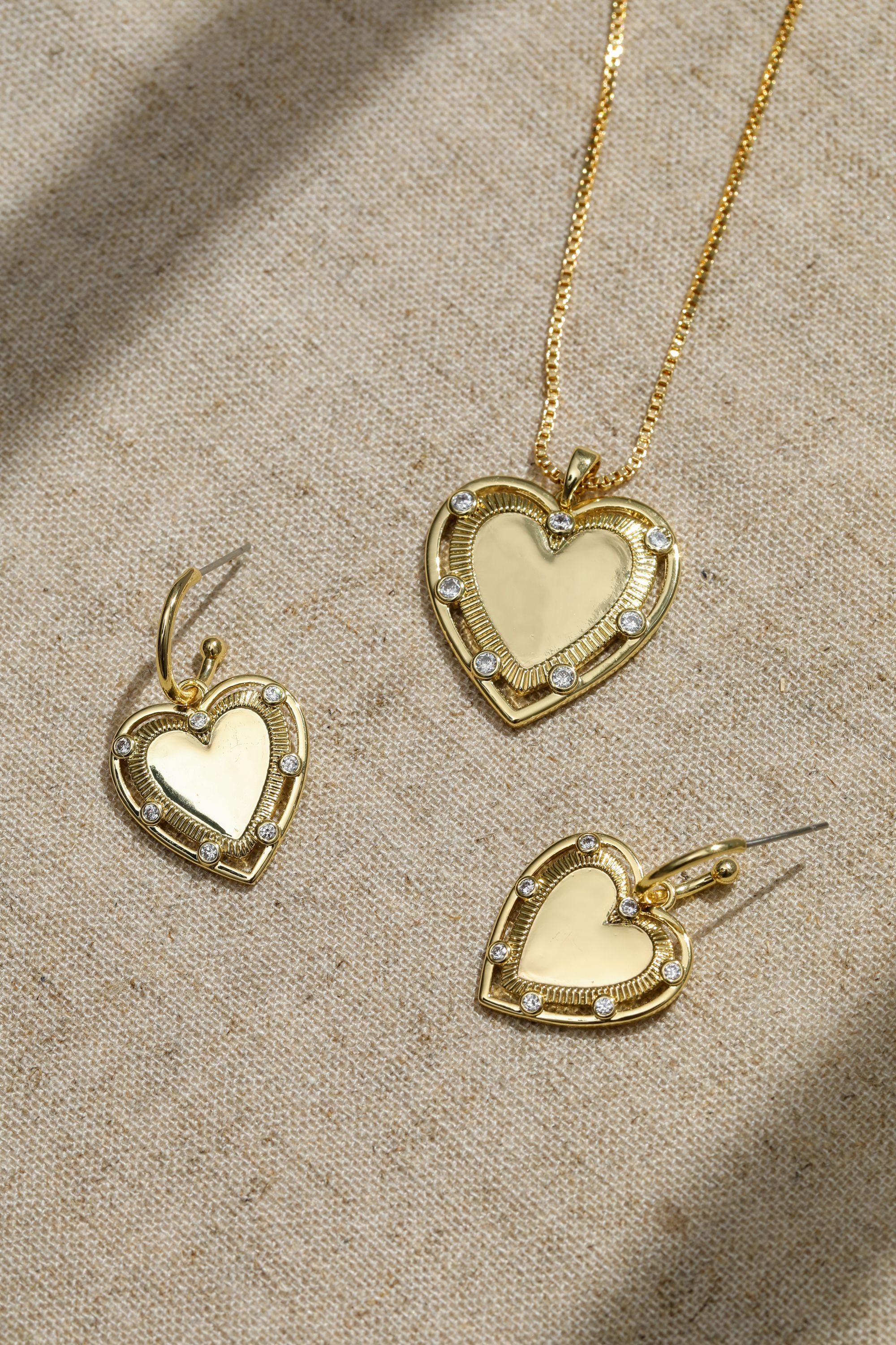 Inicio 14K Gold Plated Textured Heart Charm Pendant - Gift Pouch image 3