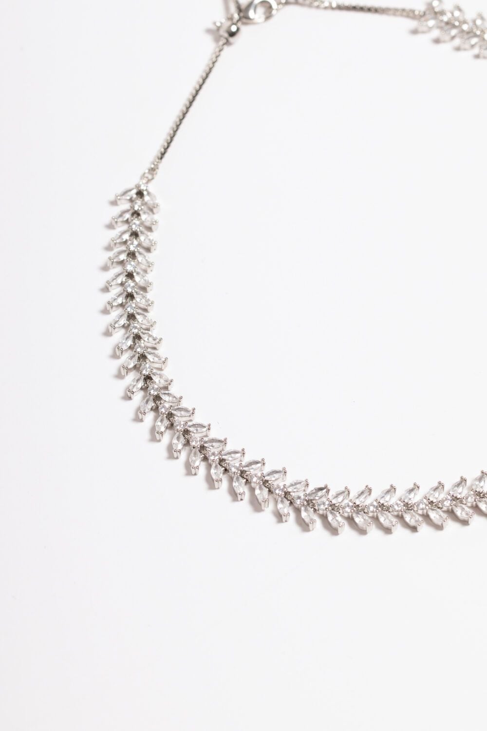 Jon Richard Rhodium Plated Cubic Zirconia Rhodium Plated Leaf Adjustable Toggle Necklace - Gift Boxed image 3