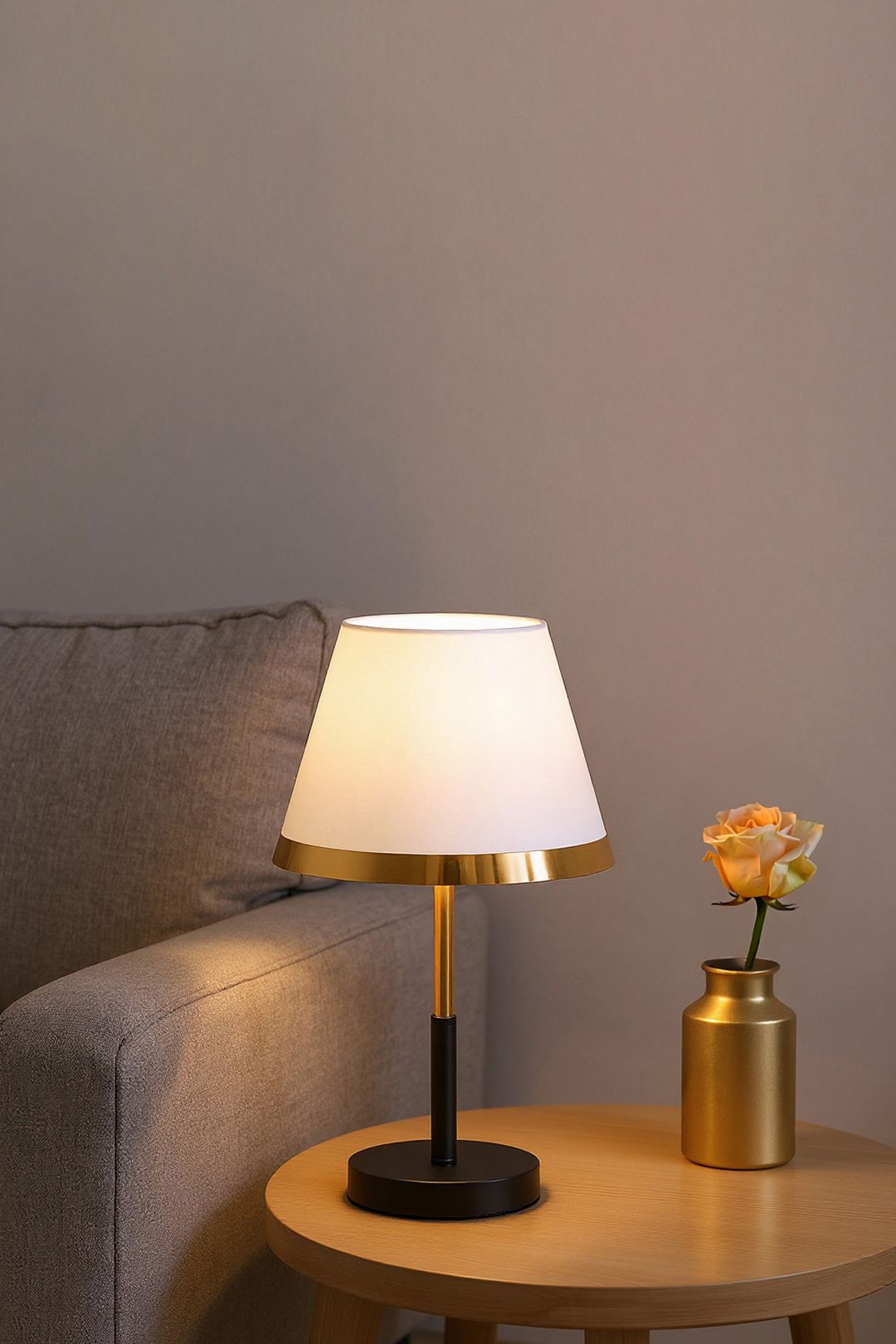 Living and Home 7W Table Lamp with Classic Cone-shaped image 1