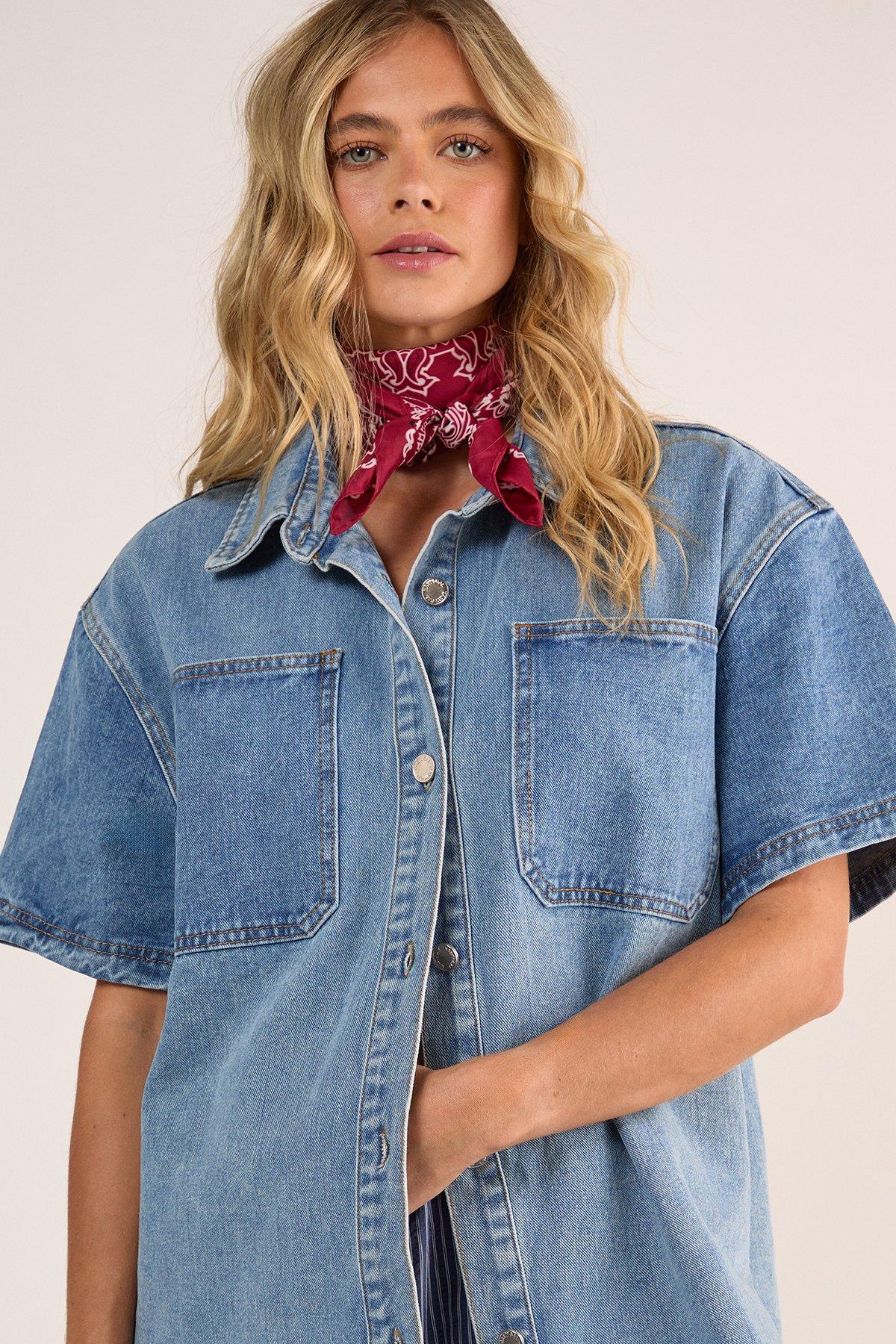 NastyGal (AZ) Denim Short Sleeve Oversized Shirt Vintage Wash image 3