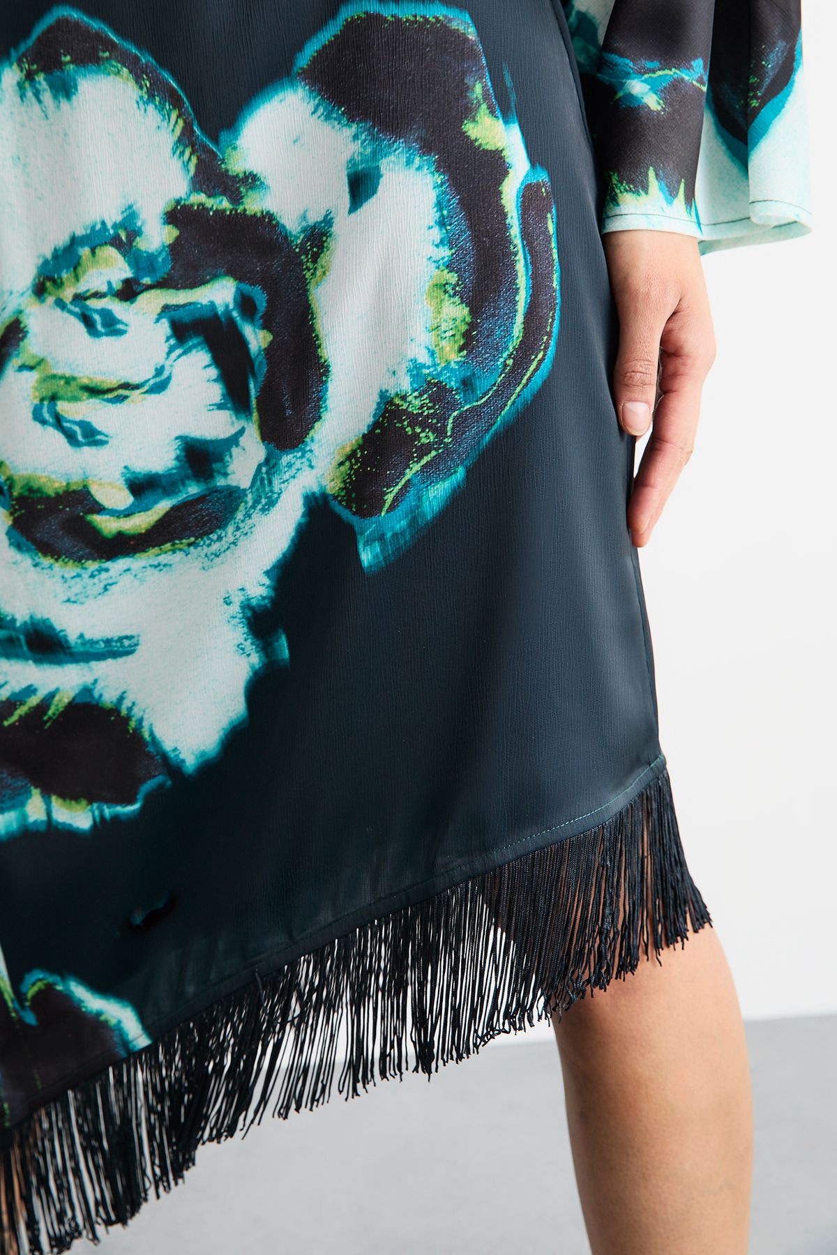 Warehouse Placement Print One Shoulder Satin Midi Dress Floral image 2