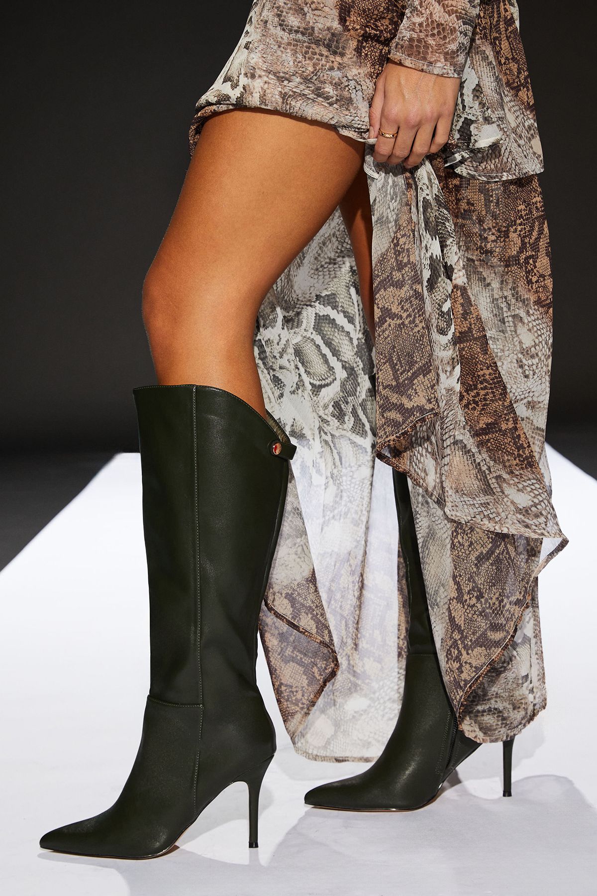 RUNWAY 1.8.1.8 Runway 1.8.1.8 Stiletto Knee Boots Dark Green image 3