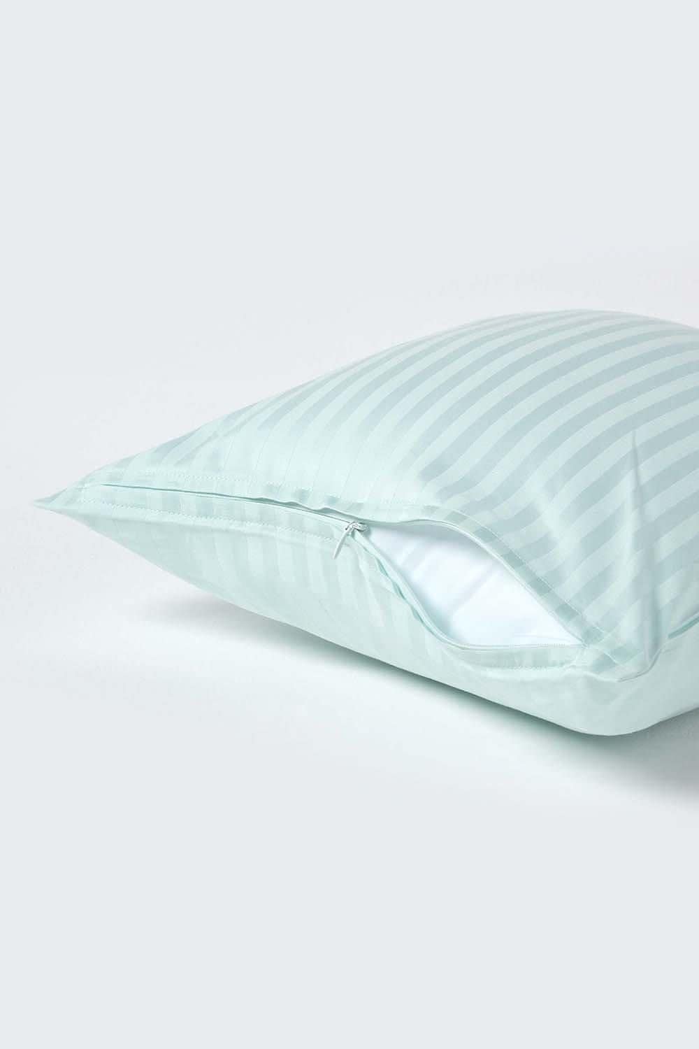 Homescapes Continental Egyptian Cotton Pillowcase 330 TC, 40 x 40 cm image 3