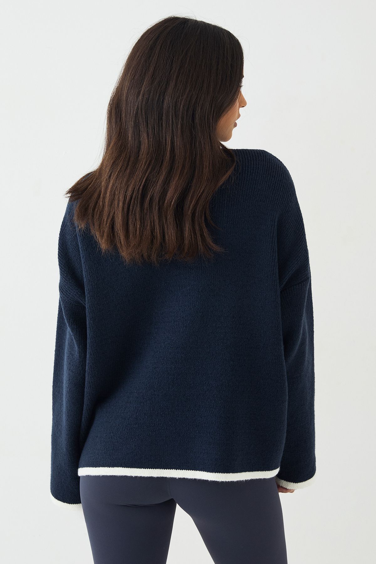 DSGN Studio DSGN Studio Script Contrast Oversized Knitted Jumper Ash Grey image 2