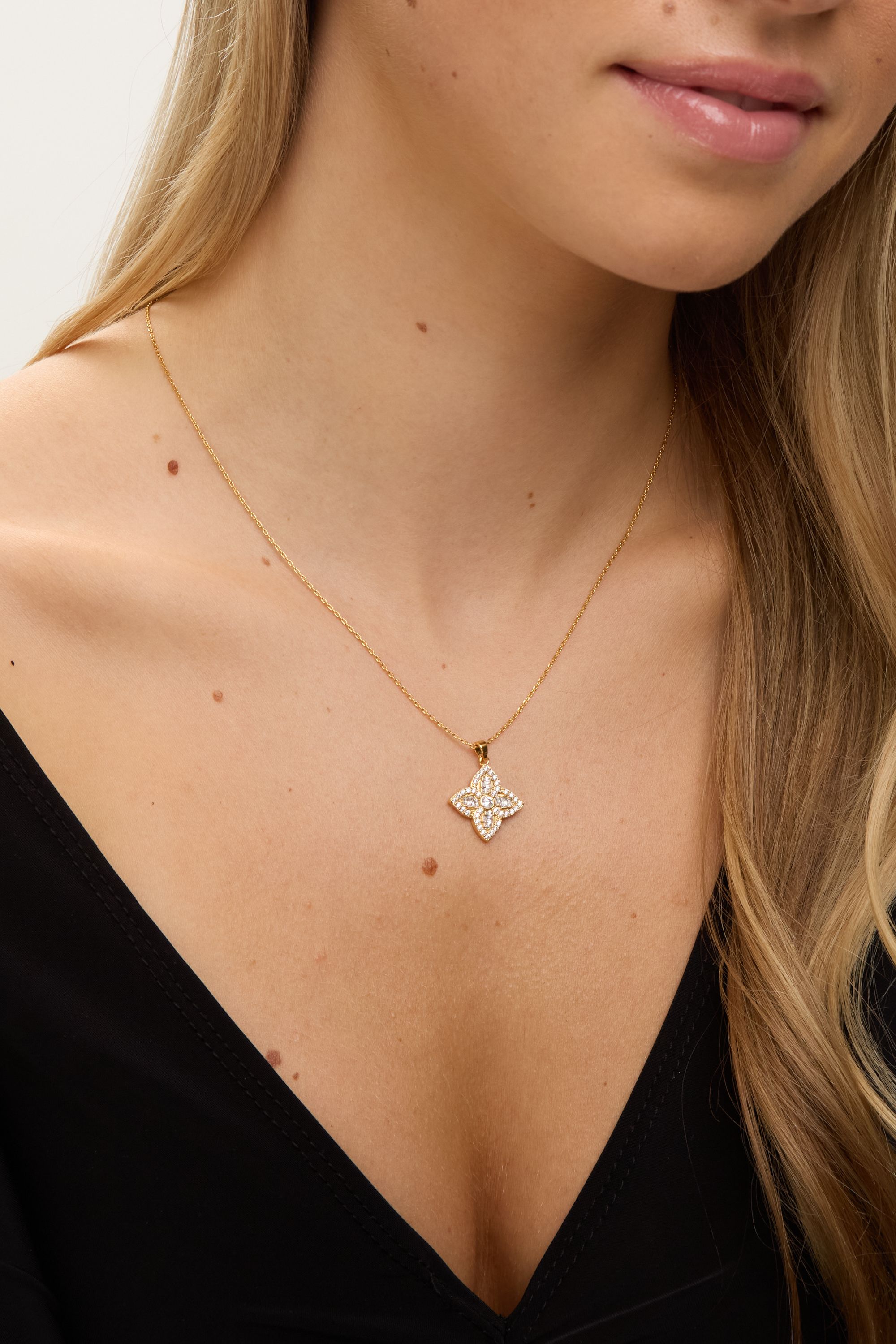 Jon Richard 18K Gold Plated and Crystal Clover Necklace image 3