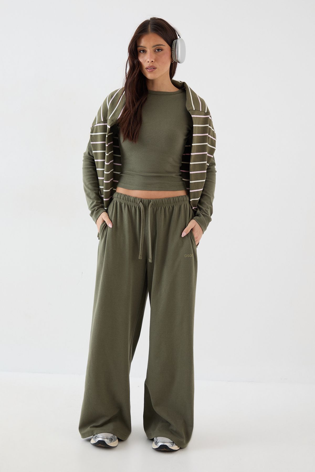 DSGN Studio DSGN Studio Embroidered Long Sleeve Top Olive image 5