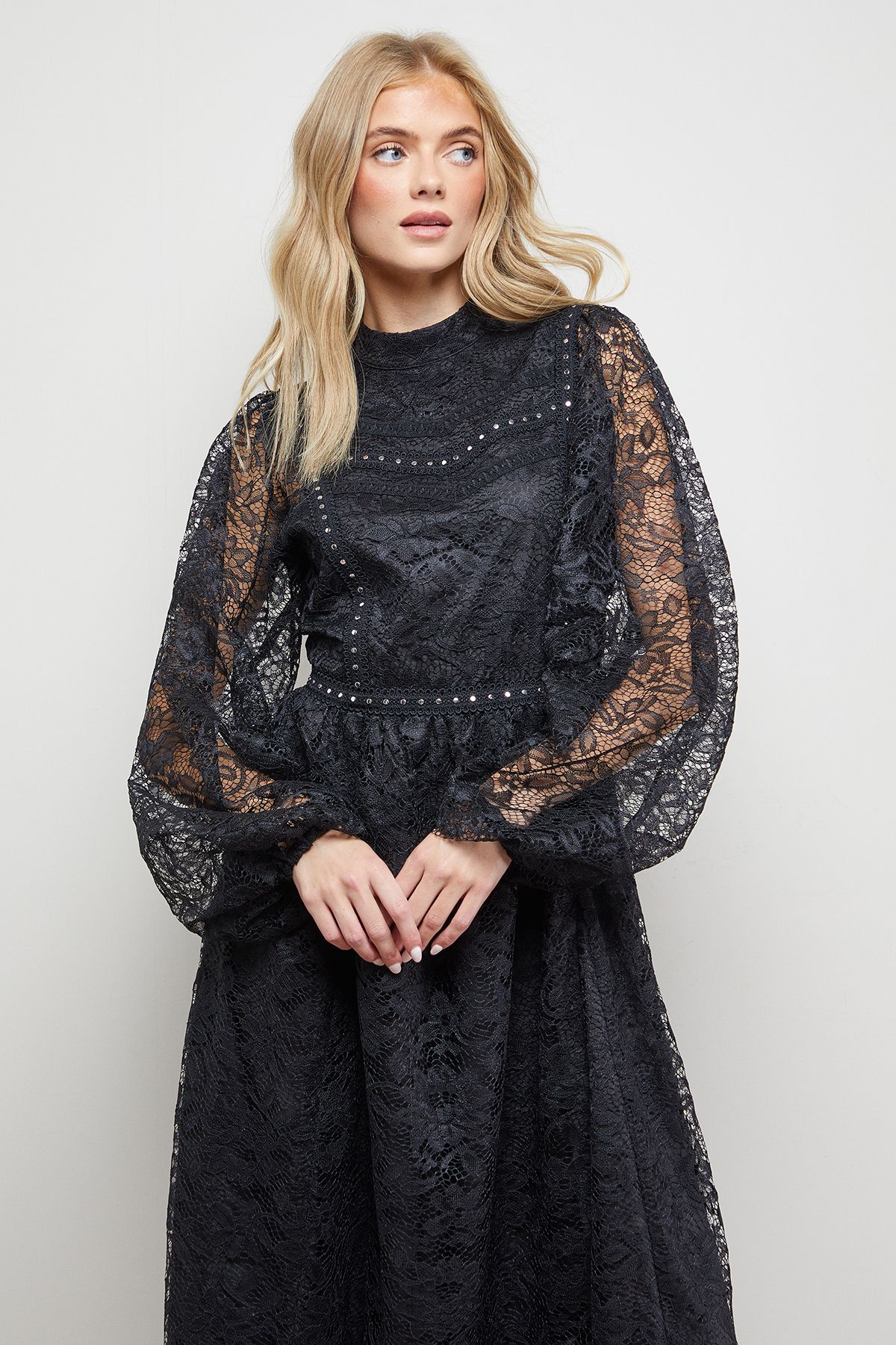 Oasis Lace Trim Long Sleeve Scallop Edge Boho Maxi Dress True Black image 2