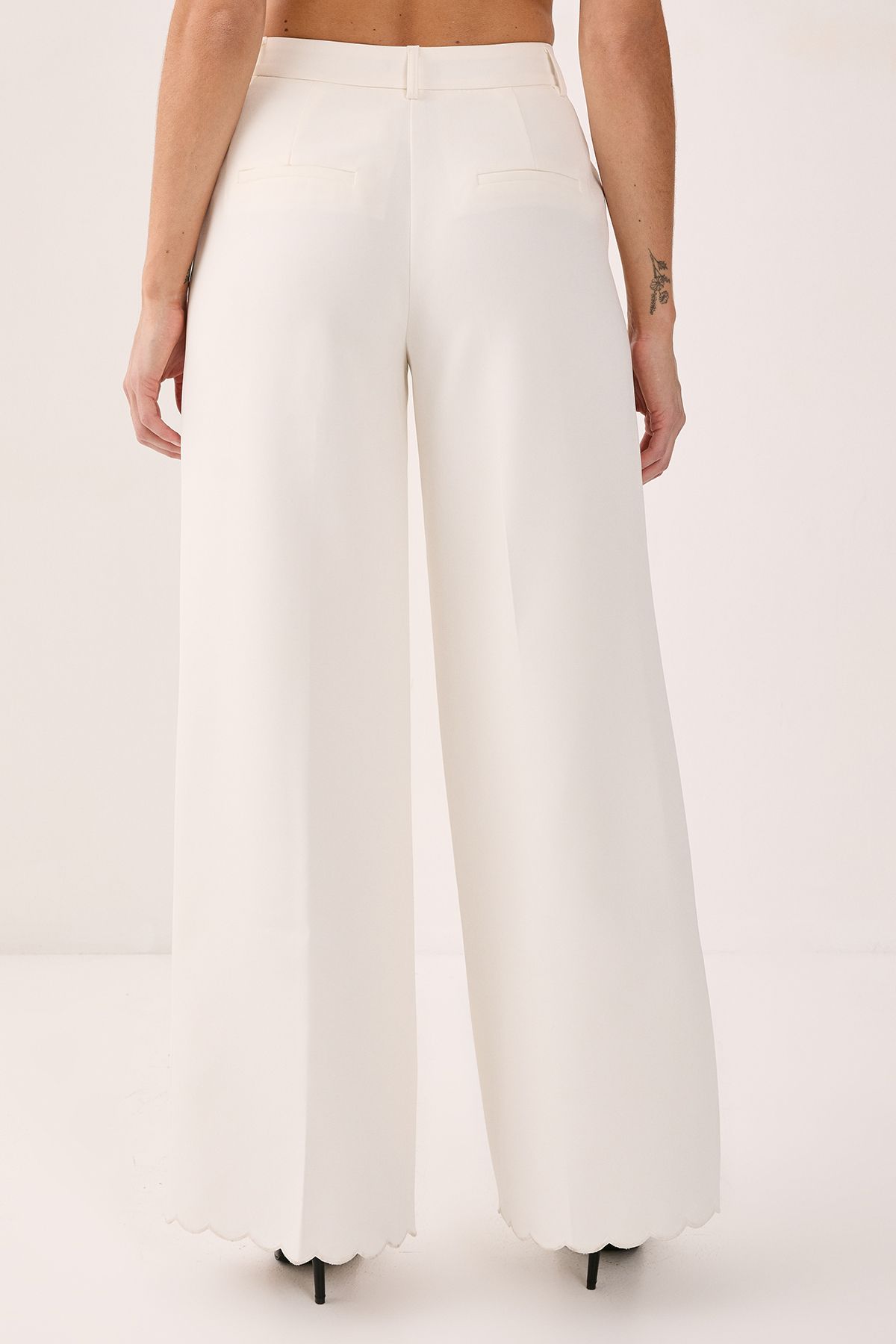 NastyGal Scallop Embroidered Tailored Wide Leg Pants White image 3