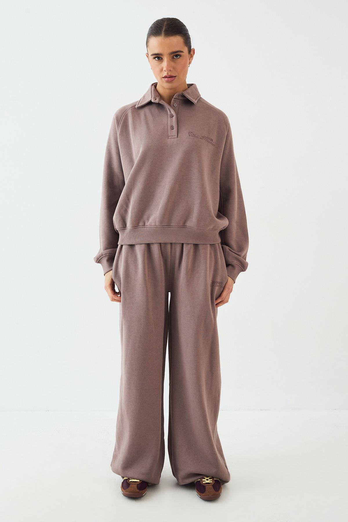 DSGN Studio DSGN Studio Raglan Seam Collared Rugby Sweatshirt Mocha image 5