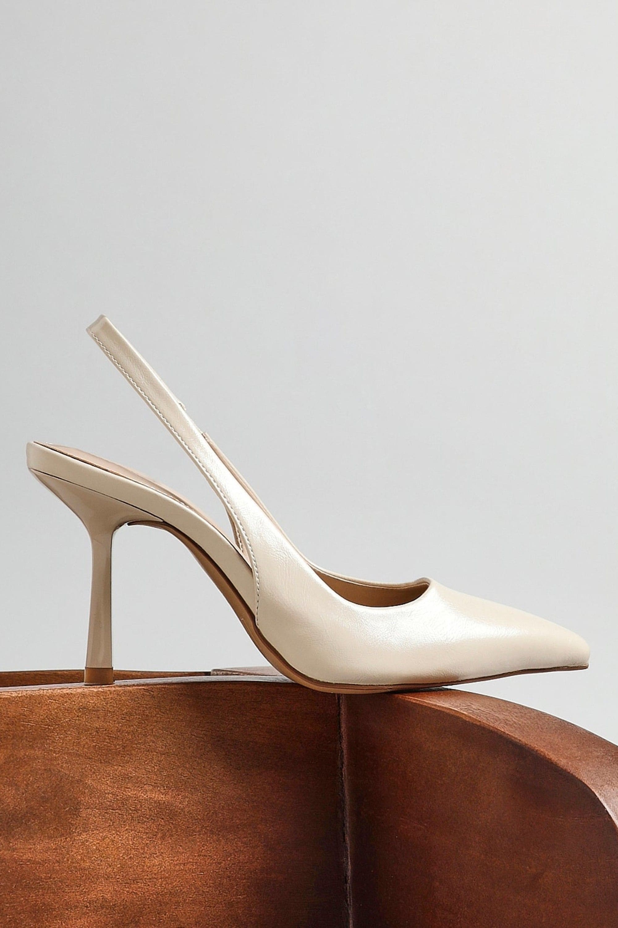 Linzi Dash Nude Faux Leather Court Heel image 2